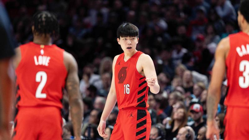 奎因连续3场20+，本届新秀中除克尼佩尔（2次）外第二人（奎因连砍3场20+，本届新秀中仅次克尼佩尔（2次），为第二人）