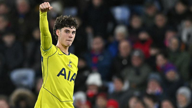 唐斯砍35+18+5，大卫·李后尼克斯首人（唐斯35分18篮板5助攻，成尼克斯自大卫·李以来首人）