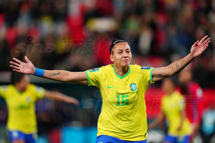 抽签是命运的盲盒，更是心跳的盛宴。12月5日22...（抽签开启命运盲盒，12月5日22点心跳见证）