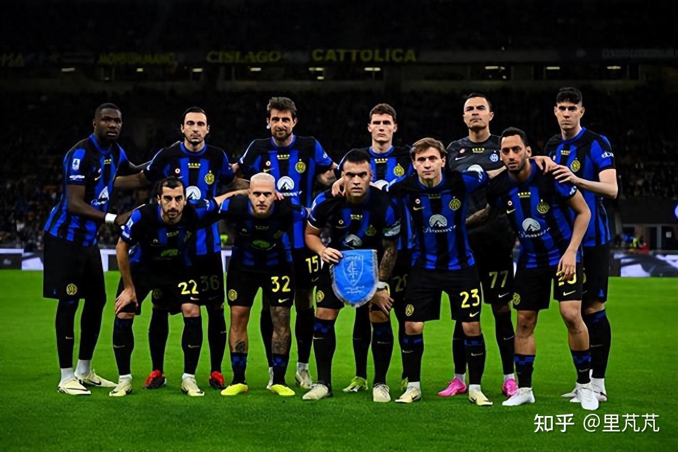 齐沃：利物浦能为重要比赛调整状态；萨拉赫？他是世界级球员（齐沃：利物浦能为关键战迅速调整；萨拉赫是世界级）