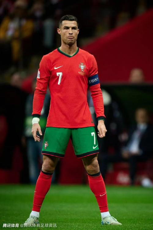 施洛特贝克：当灯光亮起、多特的主场沸腾时，我们很难被击败（施洛特贝克：灯光点亮、主场沸腾之时，多特几乎不可战胜）