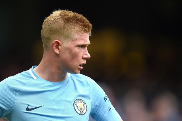 TA：范德芬的速度和力量令人难以置信；西蒙斯表现堪称完美（TA评：范德芬速度与力量惊人，西蒙斯发挥无可挑剔）