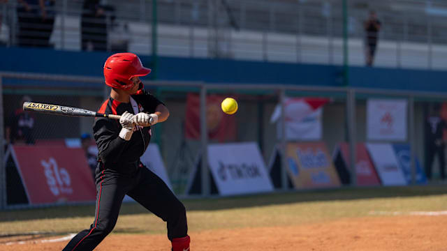 WTT总决赛名场面：王楚钦打服张本陈梦打哭早田 孙颖莎征服众人（WTT总决赛高光瞬间：王楚钦压制张本，陈梦令早田落泪，孙颖莎征服全场）