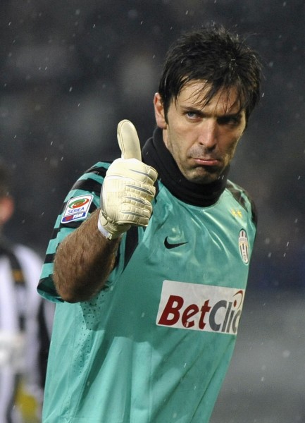 埃贝尔：孔帕尼是我最棒的签约之一，他对足球有清晰的思路（埃贝尔盛赞孔帕尼：最成功的签约之一，足球理念清晰）