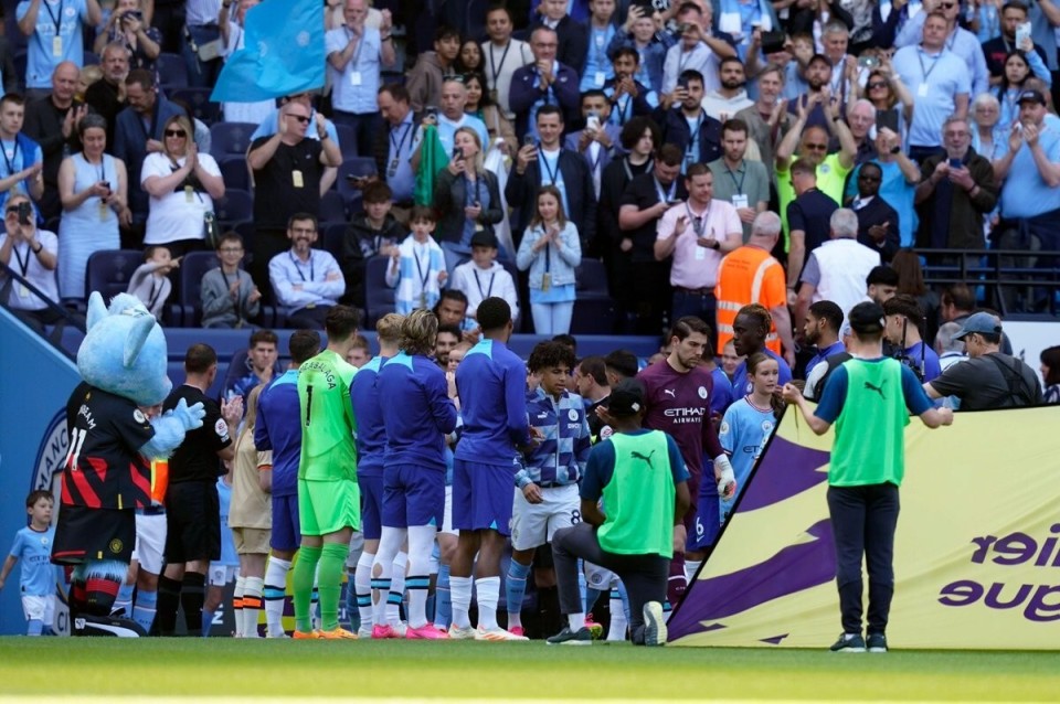 战绩稀烂！自11年2月以来，快船首次单月输掉12场比赛（快船颓势难止：单月吞下12败，为2011年2月以来首次）