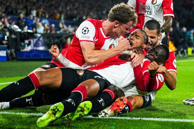 富安健洋：加盟阿贾克斯是全新开始，希望能成为年轻球员榜样（富安健洋：转投阿贾克斯开启新篇章，盼成年轻球员楷模）